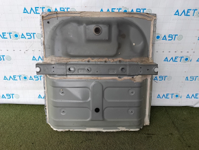 Portbagajul modelului Infiniti QX50 19-25 este găurit