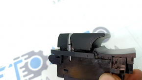 Кнопка паркинг BMW X3 F25 11-17 с auto hold, трещины в кнопке