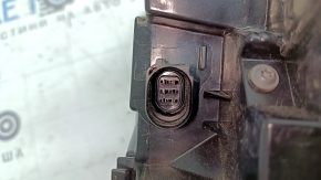 Lumina exterioară de pe aripa stângă, Audi Q8 19-26, este uzată