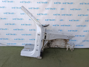 Sfert dreapta față al unui VW Atlas 24-26, tăiat cu ace, alb