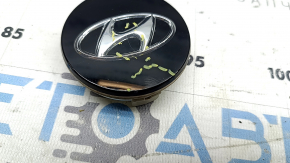 Центральный колпачок на диск Hyundai Sonata 13-15 60мм, царапины
