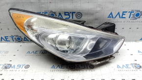 Фара передняя правая Hyundai Sonata 11-14 hybrid галоген, царапины, выгоревшая, трещина крепления
