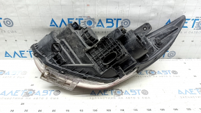 Фара передняя правая Hyundai Sonata 11-14 hybrid галоген, царапины, выгоревшая, трещина крепления