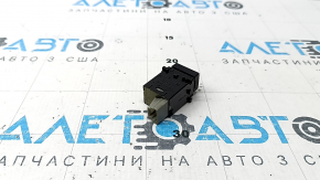 Кнопка закрытия двери багажника Subaru Forester 19-24 SK