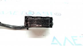 Cipul pentru blocul ECU al computerului motorului BMW X3 F25 15-17 2.0T este mare, negru, cu 26 de pini