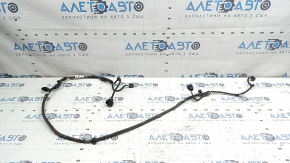 Cablare pentru bara de protecție față a unui Toyota Prius V 15-17, fără senzori de parcare, sub lumini de zi și proiectoare de ceață