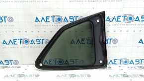 Geam fix spate stânga pentru Subaru Forester 19-24 SK cu bandă decorativă cromată