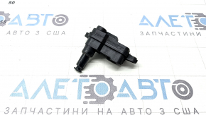Замок лючка бензобака Audi Q8 21-26
