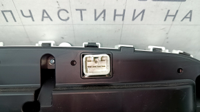 Щиток приборов Toyota Prius V 16-17 usa, 135к, царапины