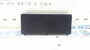 Заглушка двери багажника левая Toyota Prius V 15-17 черная, царапины