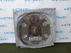 Portbagajul mașinii Mazda CX-5 17-25 este găurit