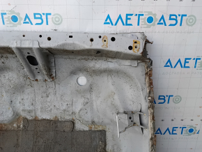 Portbagajul modelului Honda CRV 17-22 este găurit