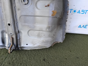 Portbagajul modelului Honda CRV 17-22 este găurit