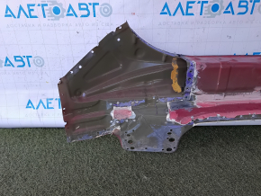 Panoul din spate al modelului Hyundai Santa FE 21-23 este perforat, de culoare roșie