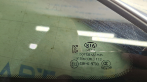 Lunetă stânga spate, geam orb, Kia Sorento 16-20, cromat, zgârieturi pe bordură, lovitură