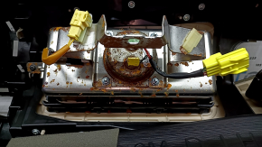 Торпедо передняя панель с AIRBAG Nissan Murano z52 19-24 черная, надломана, царапины, ржавый пирапатрон
