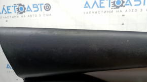 Ornament ușă, stânga față, Nissan Murano z52 20-21, negru cu inserție din piele neagră, cotieră din piele neagră, ornament gri lucios, zgârieturi, lovituri, rupturi, necesită curățare chimică