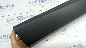 Ornament ușă stânga față inferioară Nissan Murano z52 15-24 structură cu crom, zgârieturi