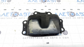 Отбойник усилителя переднего бампера левый Toyota Prius V 15-17