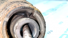 Subaru Forester 19-24 SK, subcadru spate ruginit, 6 microfisuri la bază