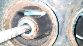Subaru Forester 19-24 SK, subcadru spate ruginit, 6 microfisuri la bază