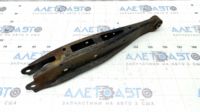 Brațul de control transversal stânga spate inferior al modelului Subaru Forester 19-24 SK este ruginit