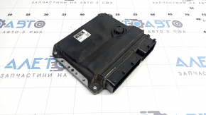 Блок ECU компьютер двигателя Toyota Prius V 16-17