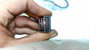 Ansamblu oglindă retrovizoare dreapta Audi A6 C8 19-25 15 pini, semnalizare, încălzită, reglare automată a intensității luminii, rabatare automată, BSM, albastră, uzată