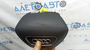 Подушка безопасности airbag в руль водительская Audi A6 C8 19-25 черная, потерта