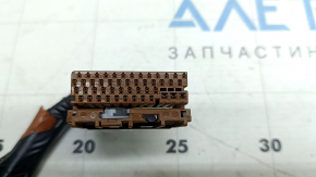 Фишка Hybrid Vehicle Control Module Toyota Rav4 19-25 hybrid, коричневая