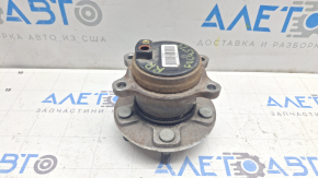 Rulmentul roții din spate dreapta pentru Ford Focus mk3 11-18 este ruginit