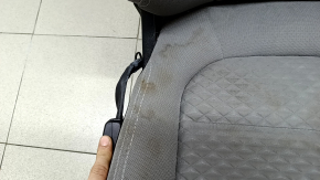 Сиденье водительское Ford Escape MK4 21-22 без airbag, механическое, с подогревом, ткань серая с черным, под химчистку, дефект ткани