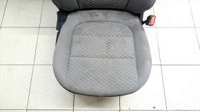 Сиденье пассажирское Ford Escape MK4 21-22 без airbag, механическое, с подогревом, ткань серая с черным, под химчистку