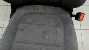 Сиденье пассажирское Ford Escape MK4 21-22 без airbag, механическое, с подогревом, ткань серая с черным, под химчистку