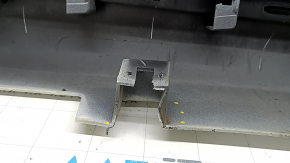Prag stânga Ford Fusion mk5 13-20 alb, cu garnitură, elemente de fixare îndoite, zgârieturi, element de fixare și ghidaj rupte