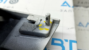 Prag stânga Ford Fusion mk5 13-20 alb, cu garnitură, elemente de fixare îndoite, zgârieturi, element de fixare și ghidaj rupte