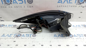 Stop aripă dreapta Ford Escape MK4 20-22 halogen, cu mufă, zgârieturi, crăpătură