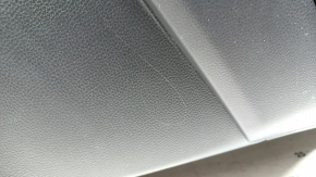 Обшивка двери карточка задняя правая Toyota Rav4 19-25 черная, подлокотник кожа черная, вставка пластик черный, хром молдинг, царапины