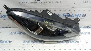 Фара передняя правая Ford Escape MK4 20-22 галоген + LED DRL, под полировку, царапины