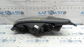 Фара передняя правая Ford Escape MK4 20-22 галоген + LED DRL, под полировку, царапины