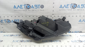 Фара передняя левая Ford Escape MK4 20-25 галоген + LED DRL, под полировку, царапины