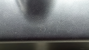 Обшивка двери багажника нижняя Toyota Rav4 19-25 черная, с ручками, царапины