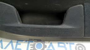 Обшивка двери багажника нижняя Toyota Rav4 19-25 черная, с ручками, царапины