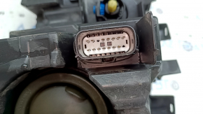 Ansamblu far stânga față Lincoln MKZ 17-19 nivel 7, LED tip 2, ciobit, necesită lustruire, zgârieturi