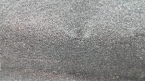 Spătarul scaunelor din spate, al doilea rând, stânga, Mazda CX-5 19-23, piele maro perforată, cu curea neagră, încălzită, îndoită, zgârieturi, rupturi pe spate