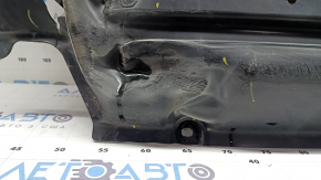 Protecția stângă a caroseriei la Nissan Murano z52 15-24 este îndoită și ruptă