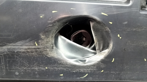 Protecția stângă a caroseriei la Nissan Murano z52 15-24 este îndoită și ruptă