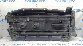 Protecția stângă a caroseriei la Nissan Murano z52 15-24 este îndoită și ruptă