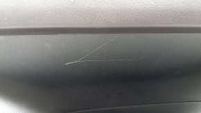 Обшивка двери карточка задняя левая Mazda CX-5 17-23 черная, подлокотник кожа коричневая, накладка с хром молдингом под дерево, BOSE, примята, царапины