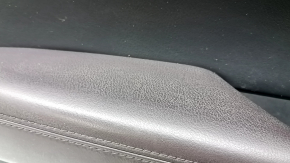 Обшивка двери карточка передняя левая Mazda CX-5 17-23 черная, подлокотник кожа коричневая, накладка с хром молдингом под дерево, BOSE, потерта, под чистку